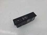 USB MERCEDES-BENZ C (W205) C 250 BlueTEC / d (205.008) A2058200526