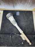 Pneumo-Stoßdämpfer hinten links MERCEDES-BENZ S (W221) S 320 CDI (221.022, 221.122) A2215400108