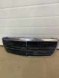 Vorderer oberer Gitter MERCEDES-BENZ E (W210) E 300 Turbo-D (210.025) #E2066 2108800583