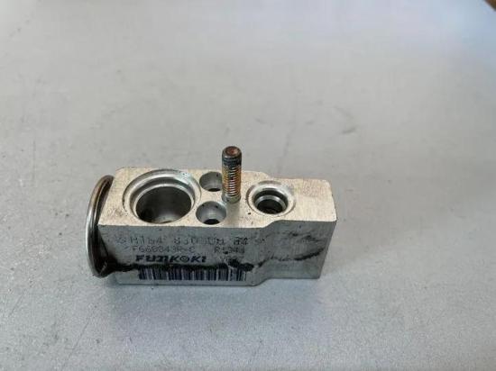 A/C Conditioner Expansion Valve MERCEDES-BENZ M (W164) ML 320 CDI 4-matic (164.122) A1648300084 Bild A/C Conditioner Expansion Valve MERCEDES-BENZ M (W164) ML 320 CDI 4-matic (164.122) A1648300084