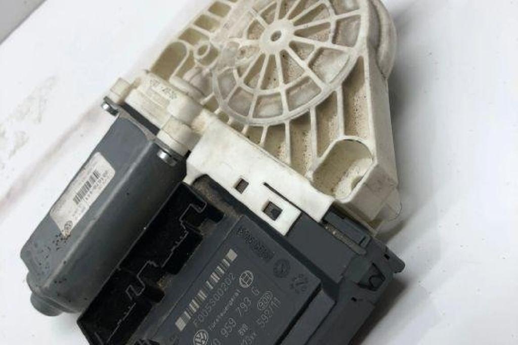Motor Fensterheber links vorne VW Passat B6 (3C2) 1K0959701K