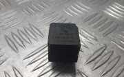 Relais MERCEDES-BENZ E T-Model (S212) E 250 CDI / BlueTEC (212.203, 212.204) A0025427219