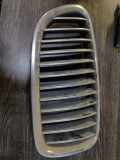 Vorderer oberer Gitter BMW 5 (F10) 525 d 7261356
