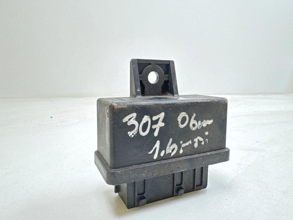 Steuergerät Peugeot 308 I SW () 240107