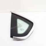 Kleines Seitenfenster hinten links