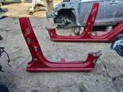 Rechte metallische Seitenschweller