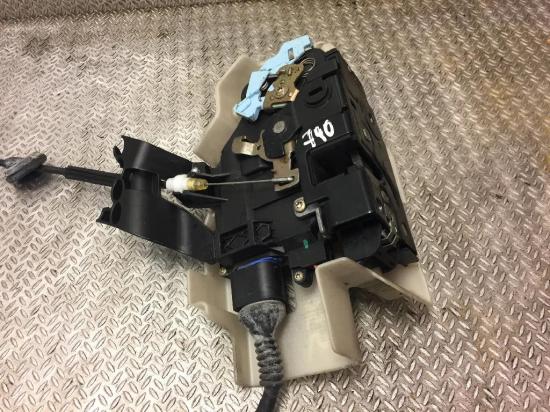 Türschloss hinten rechts PORSCHE CAYENNE (9PA) 3.2 7L0839016 Bild Türschloss hinten rechts PORSCHE CAYENNE (9PA) 3.2 7L0839016