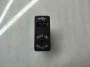 Zusätzliche Music Player-Anschlüsse BMW 3 Touring (F31) 318 d 9229246