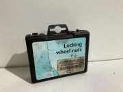 Felgenschloss MERCEDES-BENZ E (W211) E 320 CDI (211.022)