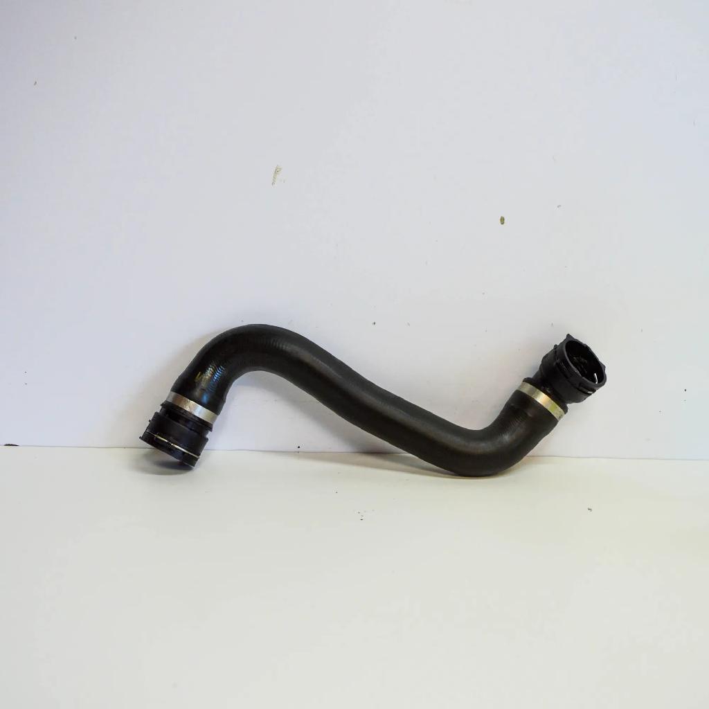 Schlauch Kühlung BMW 5 Touring (E61) 520 d 7799748 Bild Schlauch Kühlung BMW 5 Touring (E61) 520 d 7799748