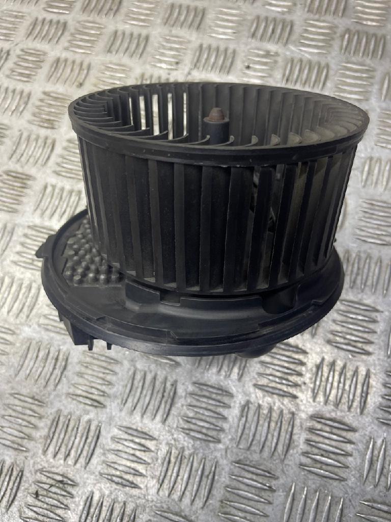 Heizung Audi A3 Sportback (8P) F995748Q