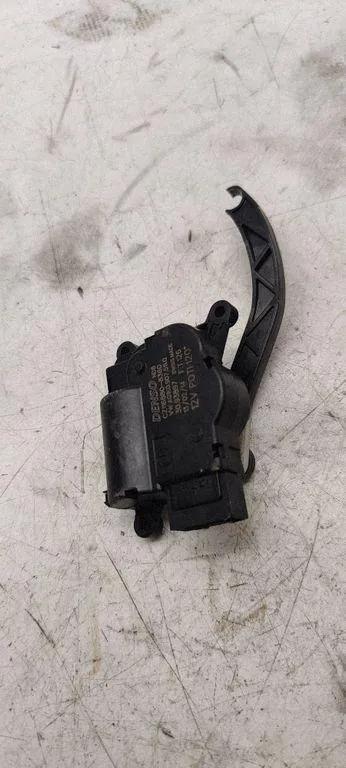 Air Flap Motor VW PASSAT Variant B7 (365) 2.0 TDI 1K0907511Q