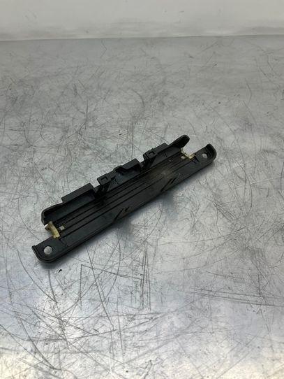 Sicherungskasten BMW 7er (F01, F02, F03, F04) 586509