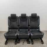 Sitzgarnitur komplett Leder geteilt Toyota Prius Plus (W4) 6763047B90C1
