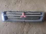 Vorderer oberer Gitter