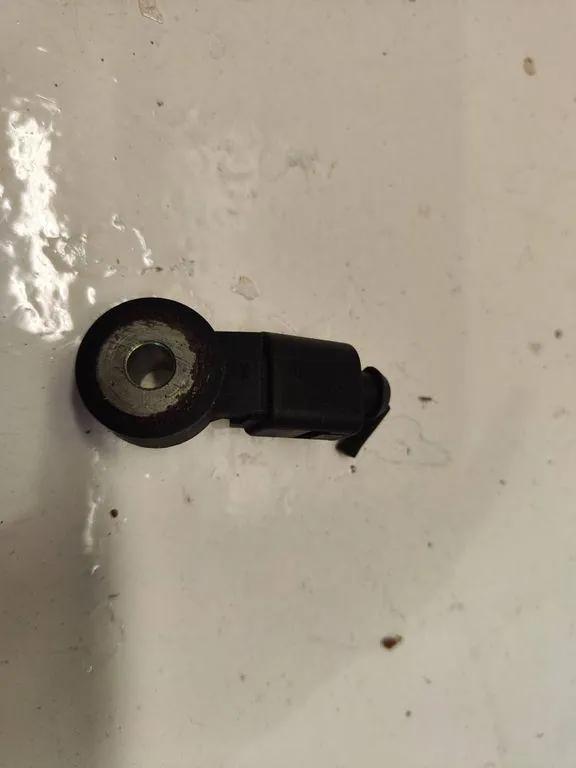Klopfsensor AUDI A4 Avant (8ED, B7) 2.7 TDi 1J0973702