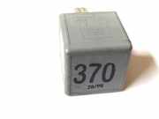 Relais Audi A4 (8E, B7) 8D0951253