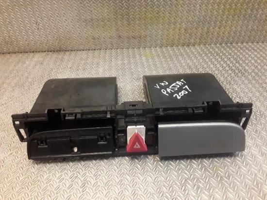 Schublade VW PASSAT B6 (3C2) 2.0 FSI 3C0858407 Bild Schublade VW PASSAT B6 (3C2) 2.0 FSI 3C0858407