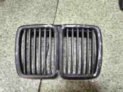 Gitter Grill vorne links BMW 3 (E30) 320 i 1945877