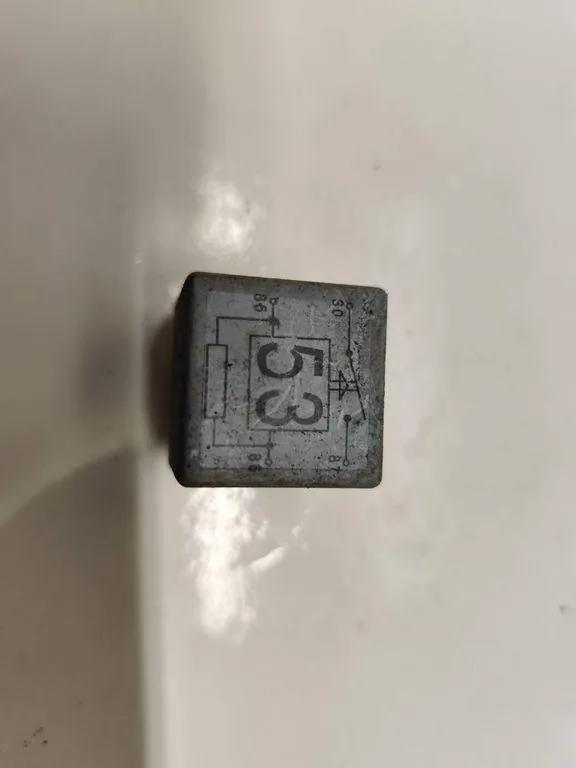 Relais AUDI A3 (8L1) 1.9 TDI 141951253A