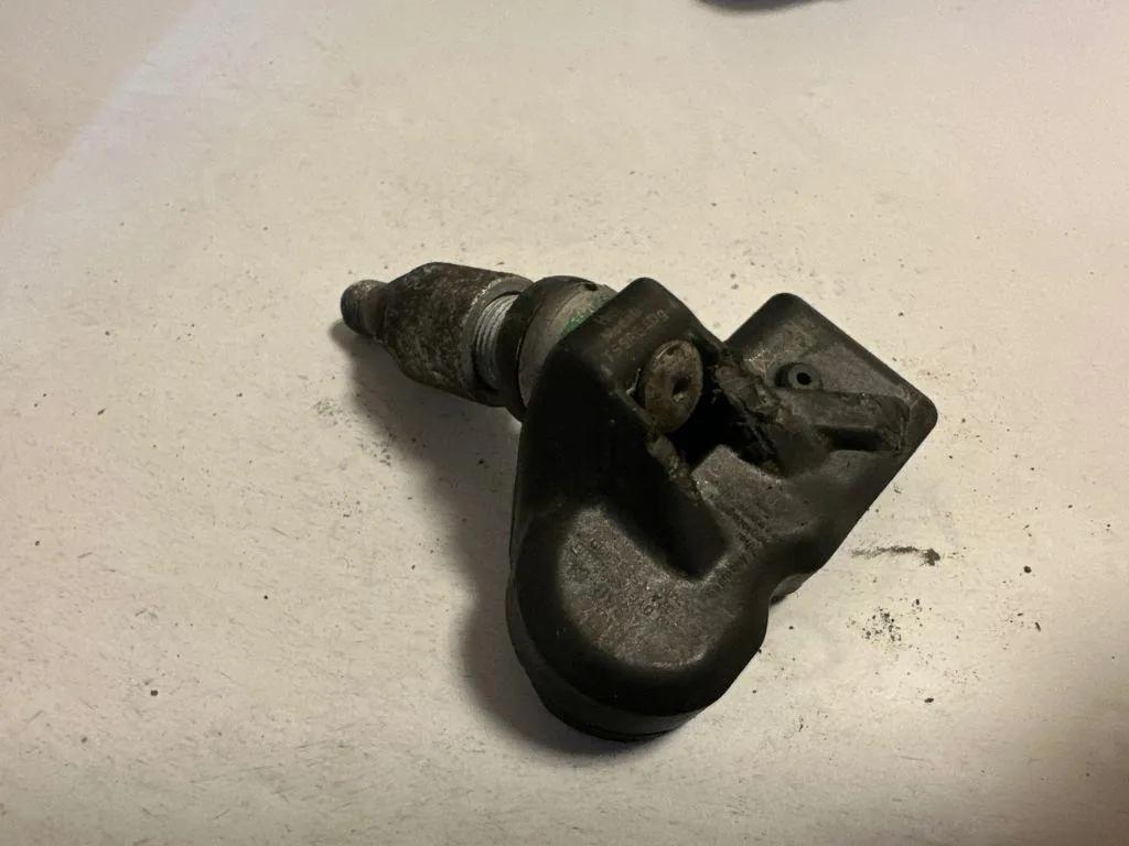 Reifendrucksensor BMW 5 Touring (F11) 518 d 6874830