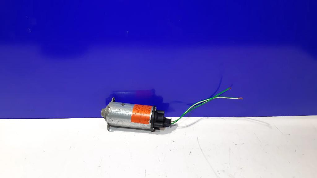 Sitzsteuerungsmotor vorne links SAAB 9000 Hatchback 3.0 -24 V6 CS/CSE 4054078 Bild Sitzsteuerungsmotor vorne links SAAB 9000 Hatchback 3.0 -24 V6 CS/CSE 4054078