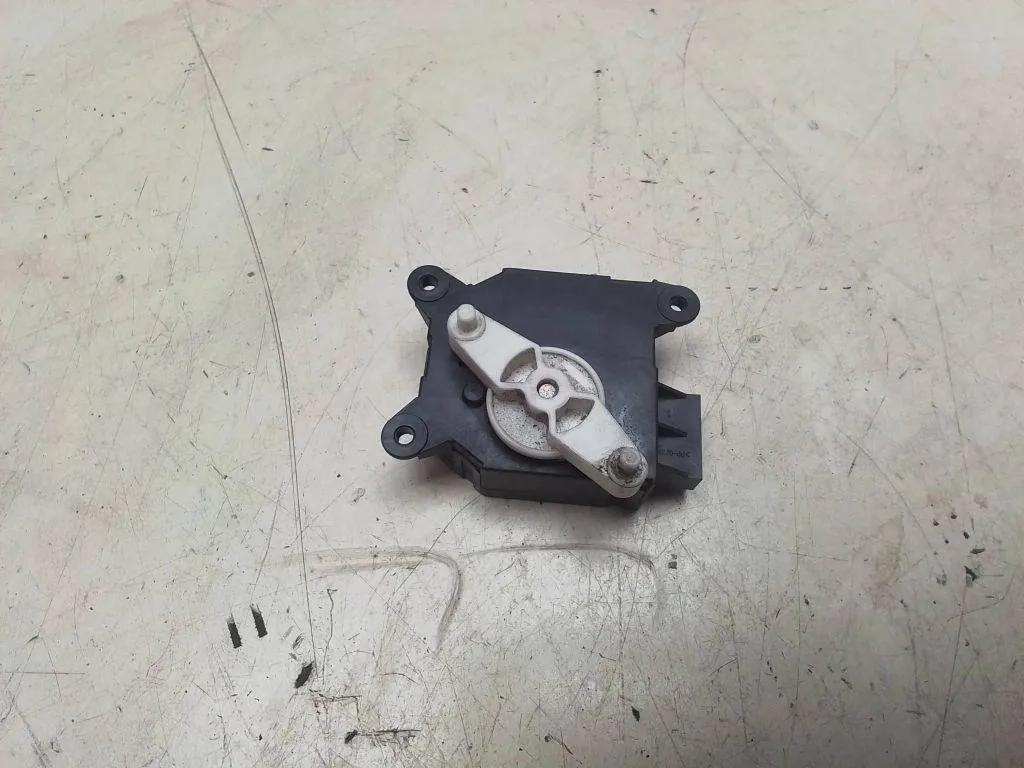 Regelventile für Innenraumheizung AUDI A8 D3 (4E2, 4E8) S8 quattro 006972T