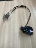 Türschloss links OPEL VIVARO Furgon 1.6 CDTI 825039444R