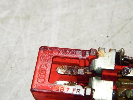 Glühlampe für Türleuchte Audi A4 (8E, B6) 8D0947410 Bild Glühlampe für Türleuchte Audi A4 (8E, B6) 8D0947410