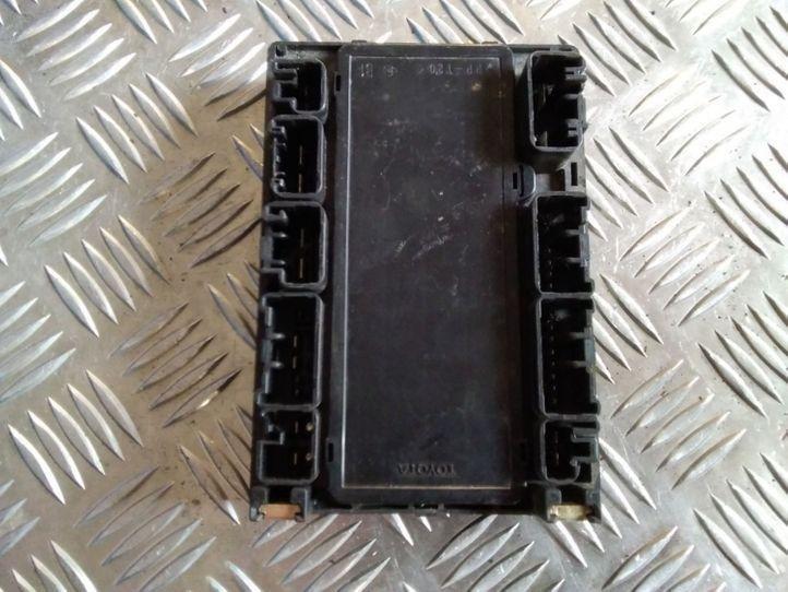 Steuergerät Toyota Prius Stufenheck (HW1) PBTGF40