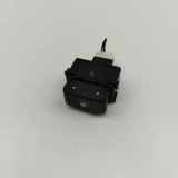 Schalter zum Öffnen des Kraftstofftanks