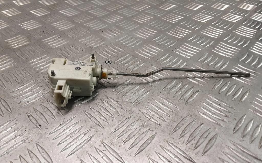 Tankverschluss VW GOLF VI (5K1) 1.6 TDI 5K6810773A