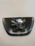 Emblem Peugeot 207 () 303002001