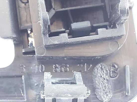 Schalthebel Kunststoffabdeckung SKODA SUPERB II (3T4) 2.0 TDI 3T0863212 Bild Schalthebel Kunststoffabdeckung SKODA SUPERB II (3T4) 2.0 TDI 3T0863212
