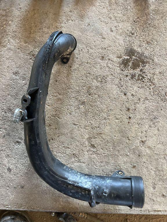 Ladeluftkühlerschlauch links CITROËN C5 III Break (TD_) 2.0 HDi 140 PA66GF35