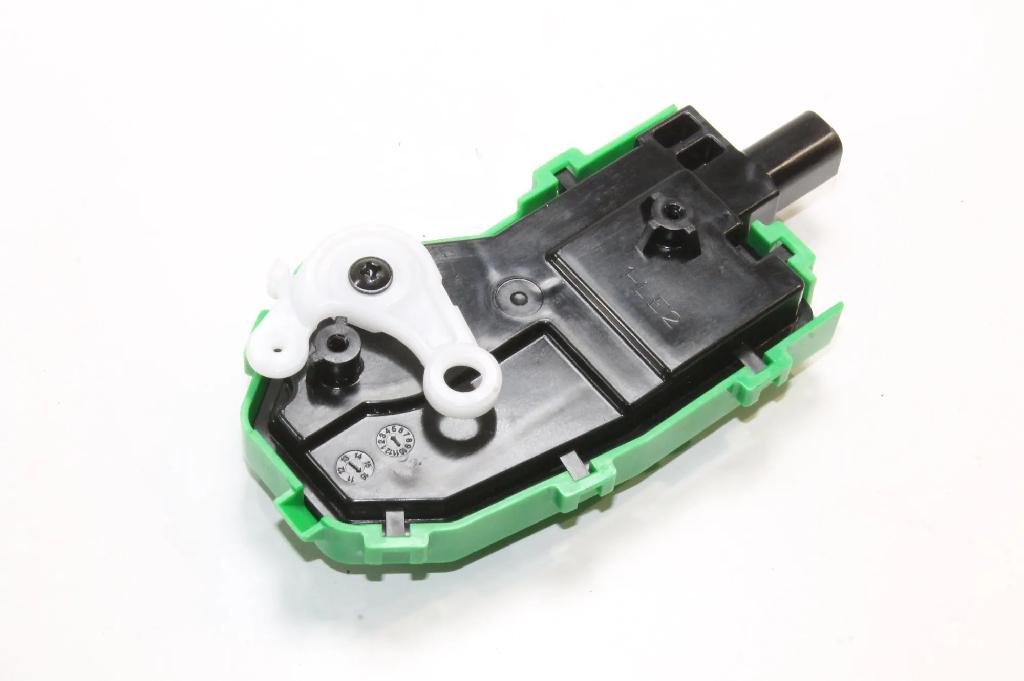 Schalter zum Öffnen des Kraftstofftanks HYUNDAI TUCSON (TL, TLE) 1.6 GDi Bild Schalter zum Öffnen des Kraftstofftanks HYUNDAI TUCSON (TL, TLE) 1.6 GDi