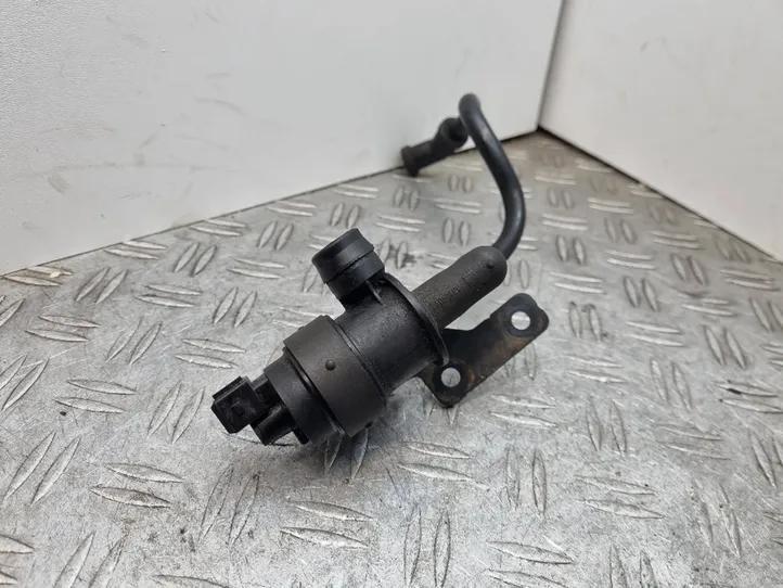 Unterdrucksteuerventil für Abgasrückführung Opel Astra H Kasten () 13110331