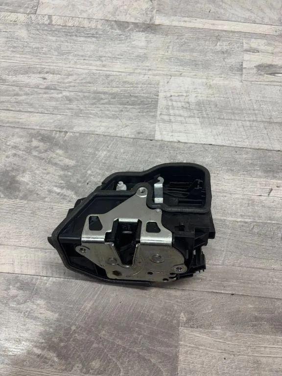 Türschloss hinten links BMW 5 Touring (F11) 518 d A053702