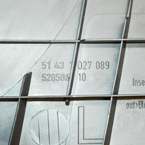 Verkleidung der B-Säule links BMW 5 Touring (E61) 520 d 7027089 Bild Verkleidung der B-Säule links BMW 5 Touring (E61) 520 d 7027089