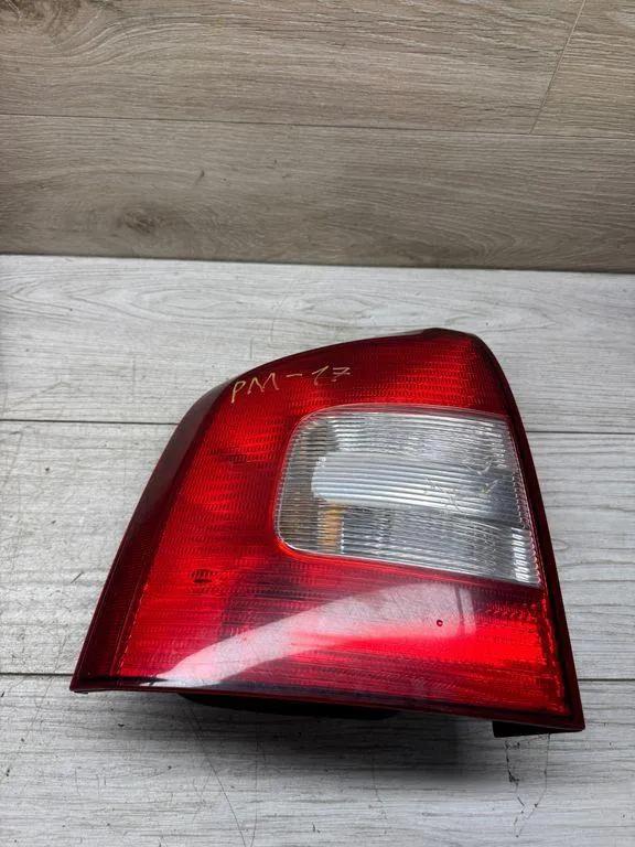 Rücklicht hinten links SKODA OCTAVIA II Combi (1Z5) 1.4 27592102