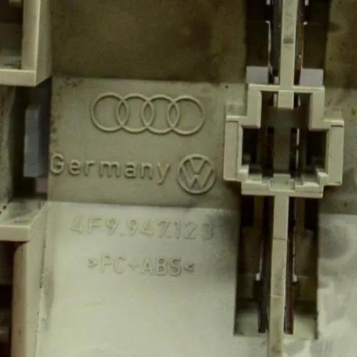 Innenleuchte AUDI A6 Avant (4F5, C6) 2.0 TDI 4F9947123 Bild Innenleuchte AUDI A6 Avant (4F5, C6) 2.0 TDI 4F9947123