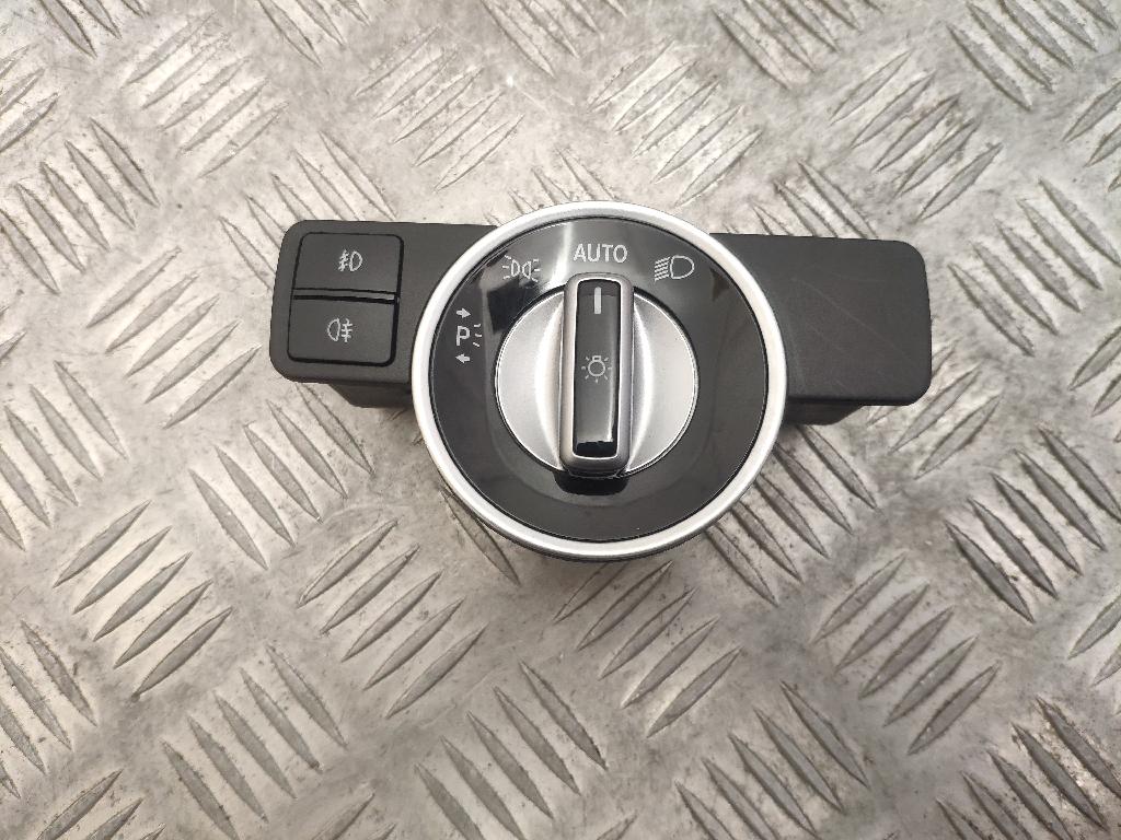 Schalter für Licht Mercedes-Benz CLA Coupe (C117) A2129050851 Bild Schalter für Licht Mercedes-Benz CLA Coupe (C117) A2129050851