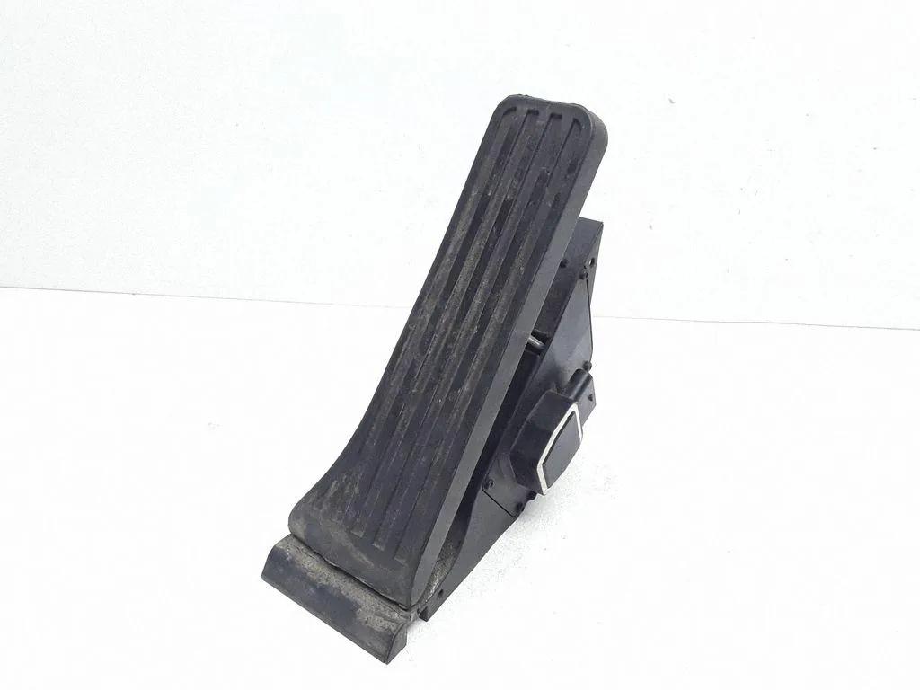 Gaspedal MERCEDES-BENZ E (W212) E 220 CDI / BlueTEC (212.001, 212.002) A2043000004