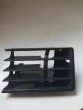 Gitter vorne unten AUDI A6 Avant (4B5, C5) 2.4 4A0853684A