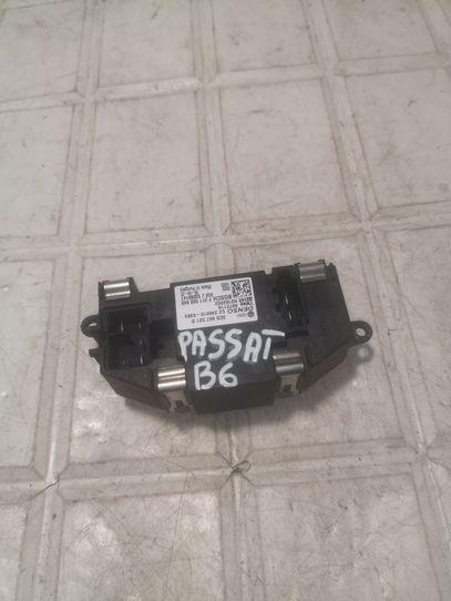 Relais für Lüfter VW Passat B6 Variant (3C5) 3C0907521D