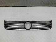 Kühlergrill komplett VW Passat B7 (362) 3AA853655