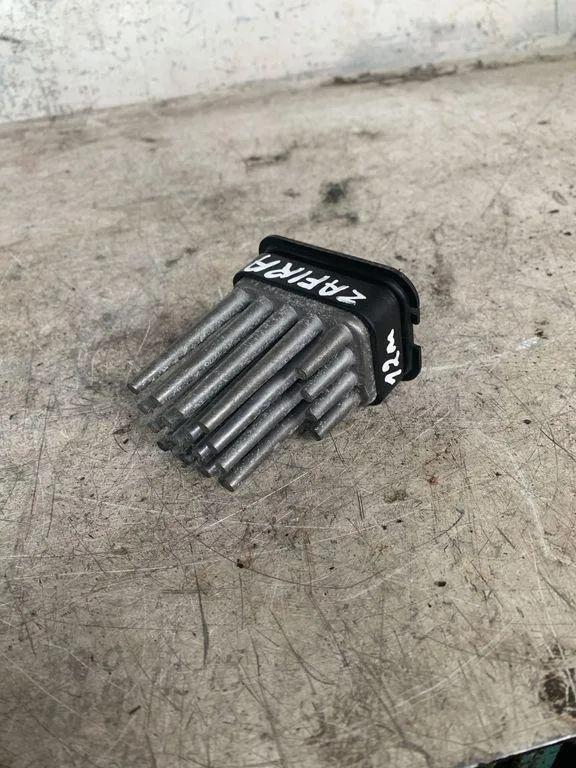 Blower Fan Relay OPEL ZAFIRA B (A05) 1.7 CDTI 90566802