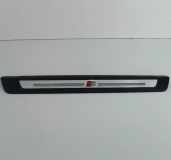 Schwellerzierleiste vorne rechts