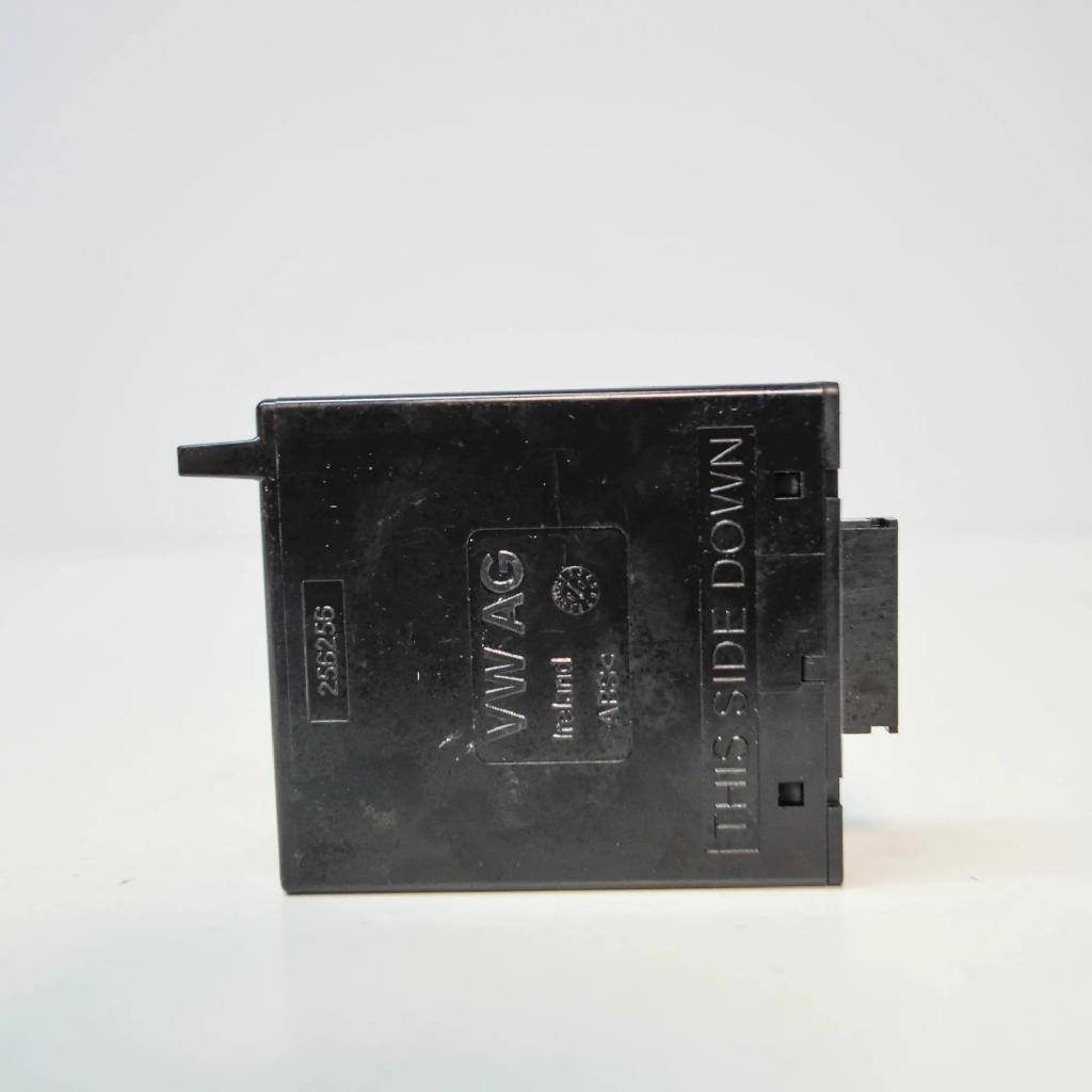 Alarmblock VW EOS (1F7, 1F8) 2.0 TDI 16V 1Q0951177A Bild Alarmblock VW EOS (1F7, 1F8) 2.0 TDI 16V 1Q0951177A