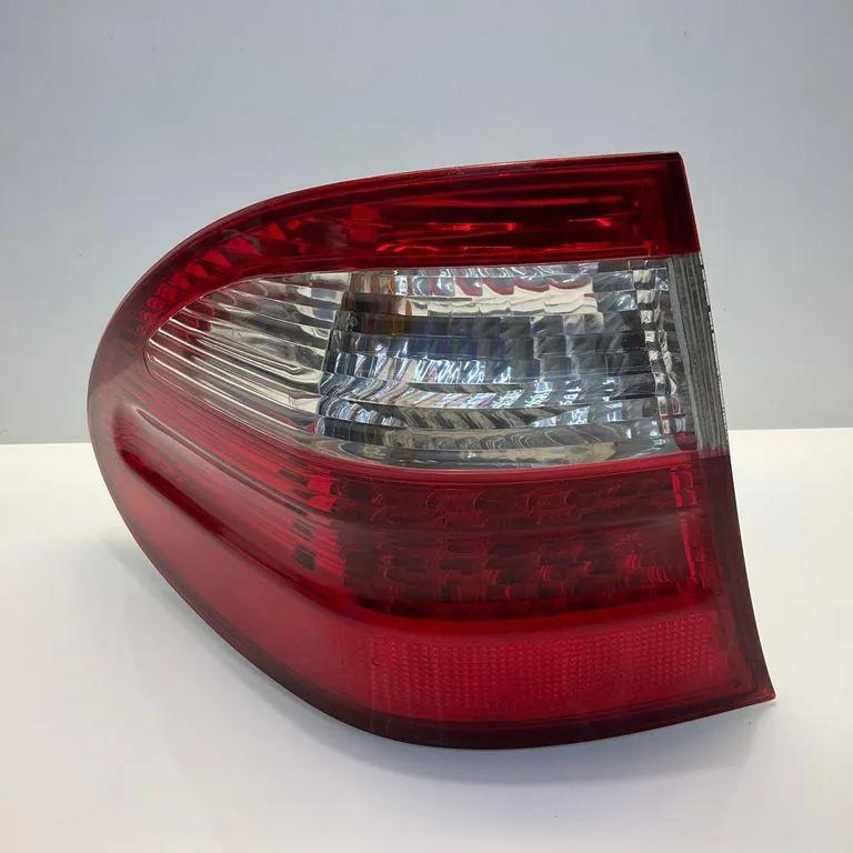 Rücklicht hinten links MERCEDES-BENZ E T-Model (S211) E 280 T CDI (211.223) A2118201564